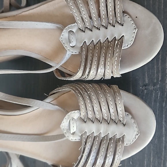 Frye Sandals - Picture 3 of 10